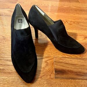 Anne Klein Women's Black Suede Heels